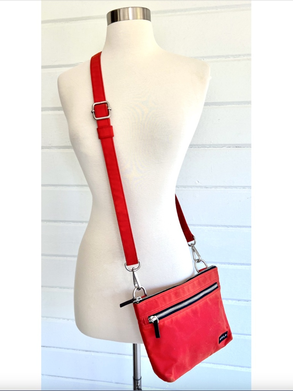 KOLO Hadley Unisex Organic Waxed Cotton Crossbody Shoulder Bag in Persimmon